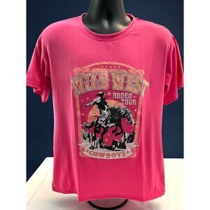 Woman’s Wild West Rodeo Tour Cowboys Graphic T-Shirt Pink Size Small Western